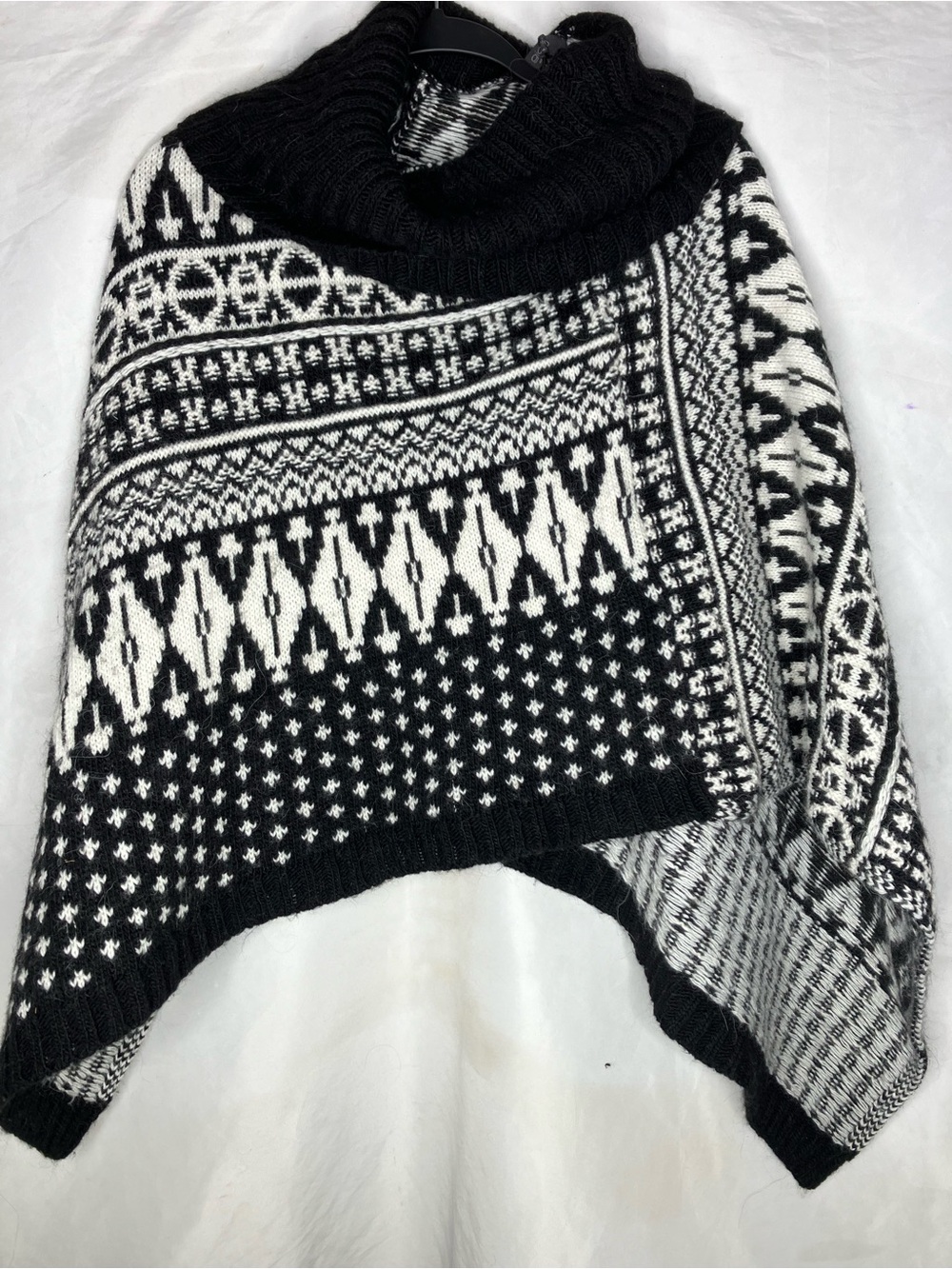 Giogio Italy alpaca blend Nordic poncho one size